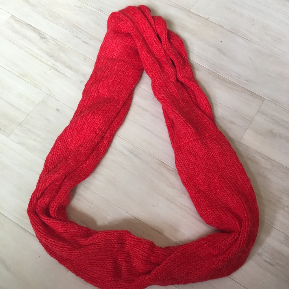 Scarf - Picture 2 of 2